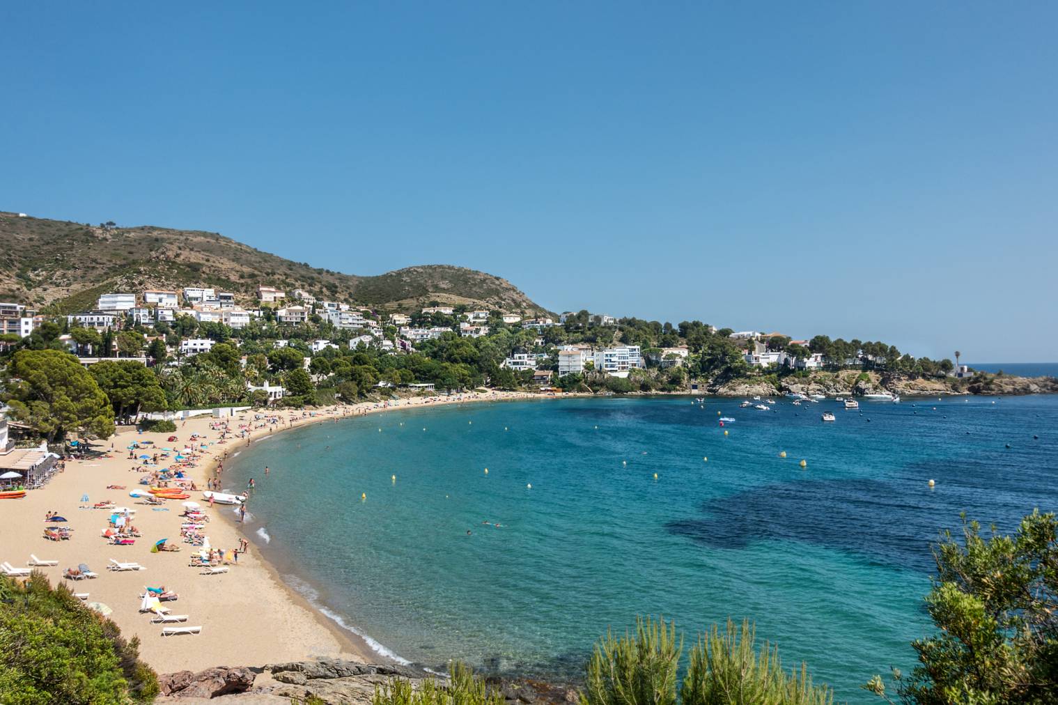 se détendre sur la plage à Rosas