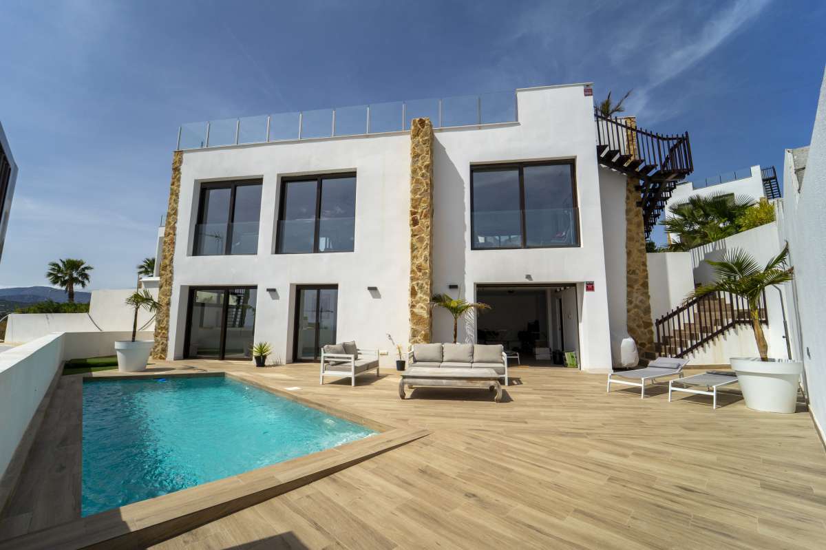 Villa in Finestrat - view 1