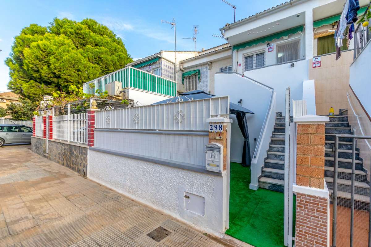 Bungalow in Santiago de la Ribera