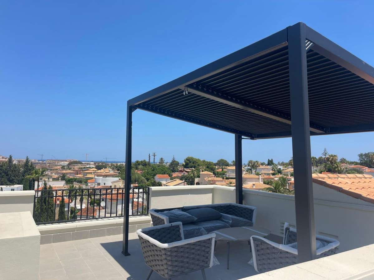 For Sale. Apartment in Denia