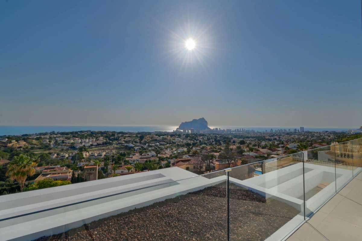 Villa in Calp - Image 3