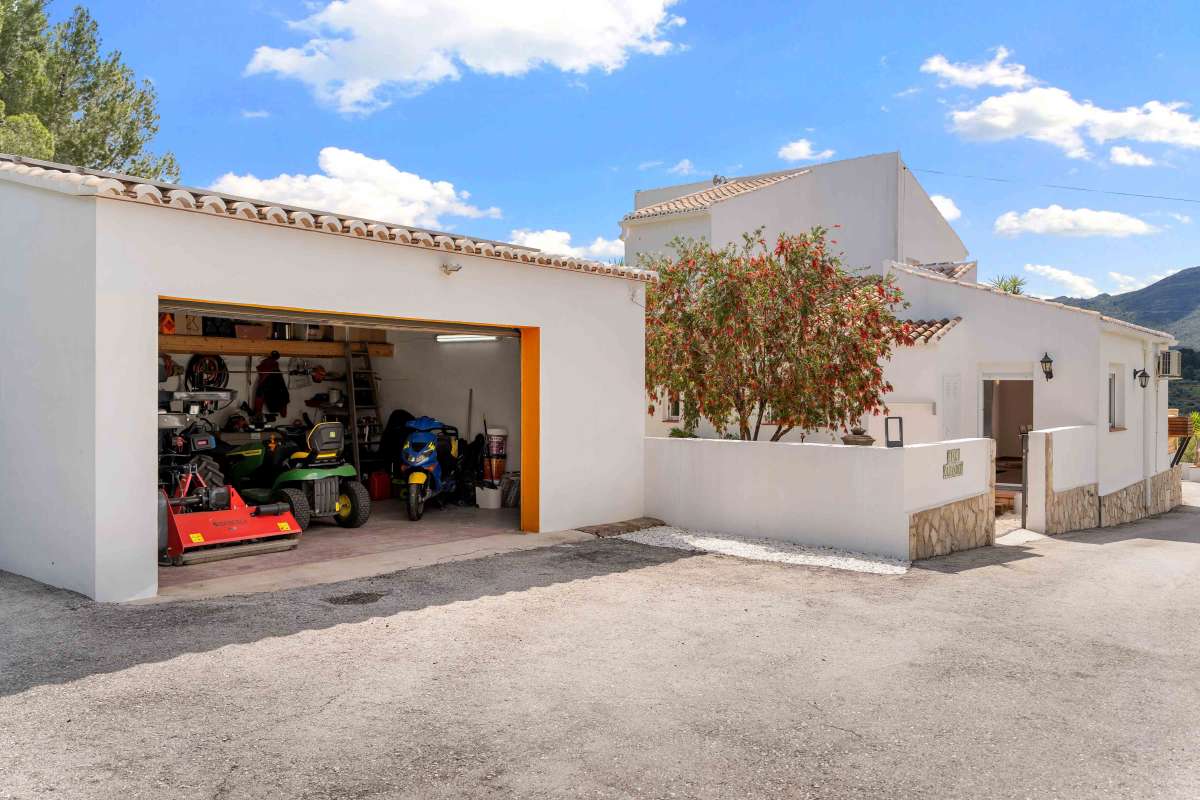 Verkoop. Villa in Murla