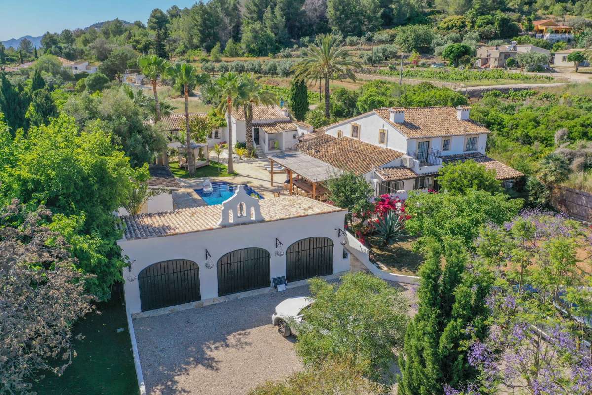 Venta. Chalet/Villa en Jesús Pobre