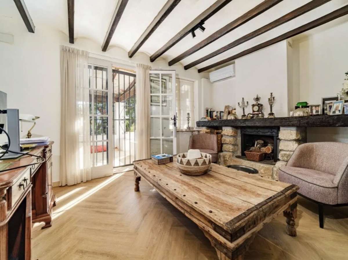 Venta. Chalet/Villa en Jesús Pobre