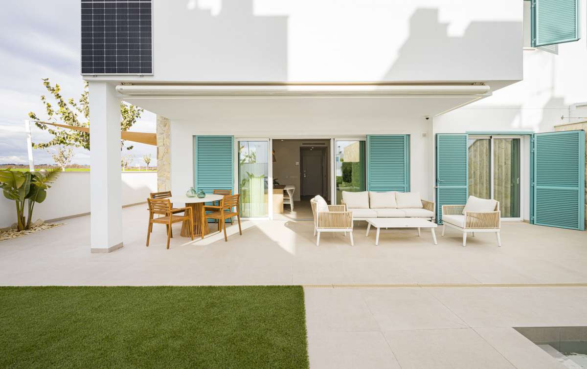 House in Torre de la Horadada - view 1