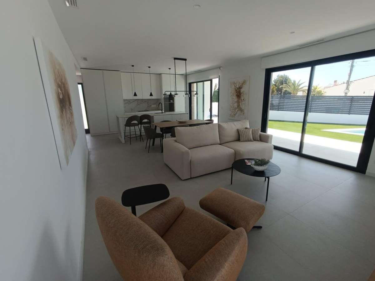 Villa in Ciudad Quesada - Image 4