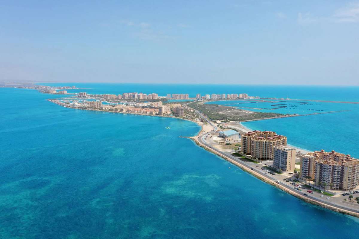 Apartment in La Manga del Mar Menor - view 1