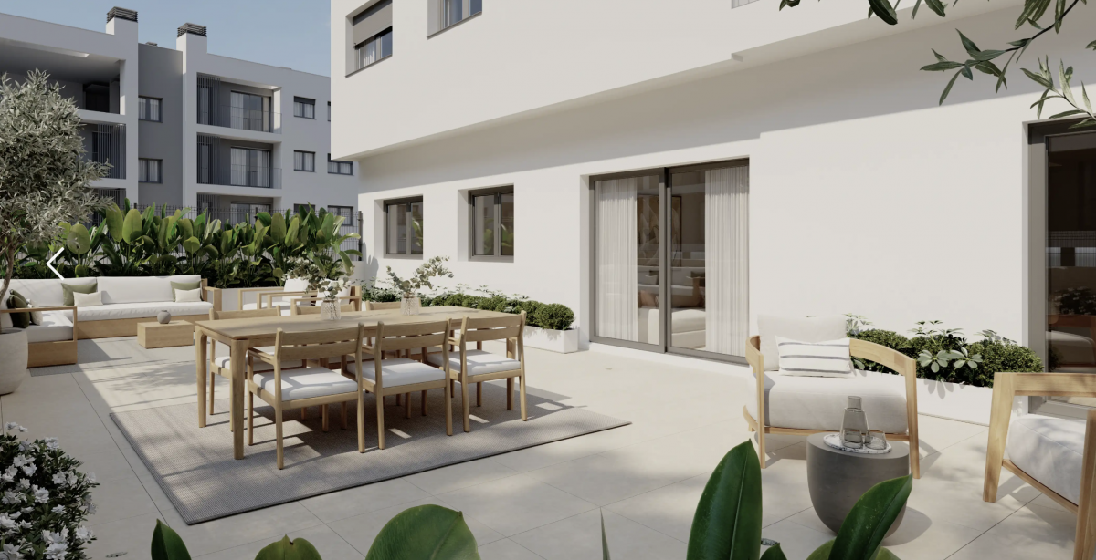 Apartment in Ciudad Jardin - Image 2