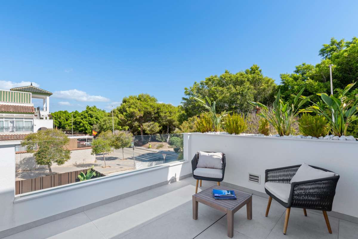 House in Torre de la Horadada - view 1