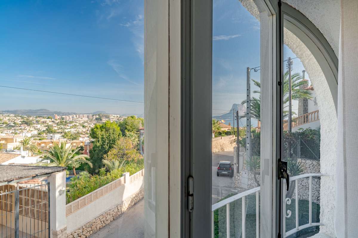 villa-independiente en calpe · calpe 590000€