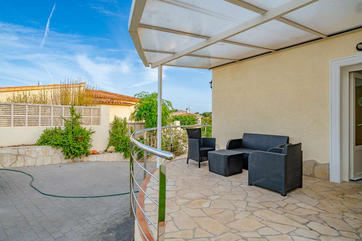 villa-independiente en costeres · costeres 750000€