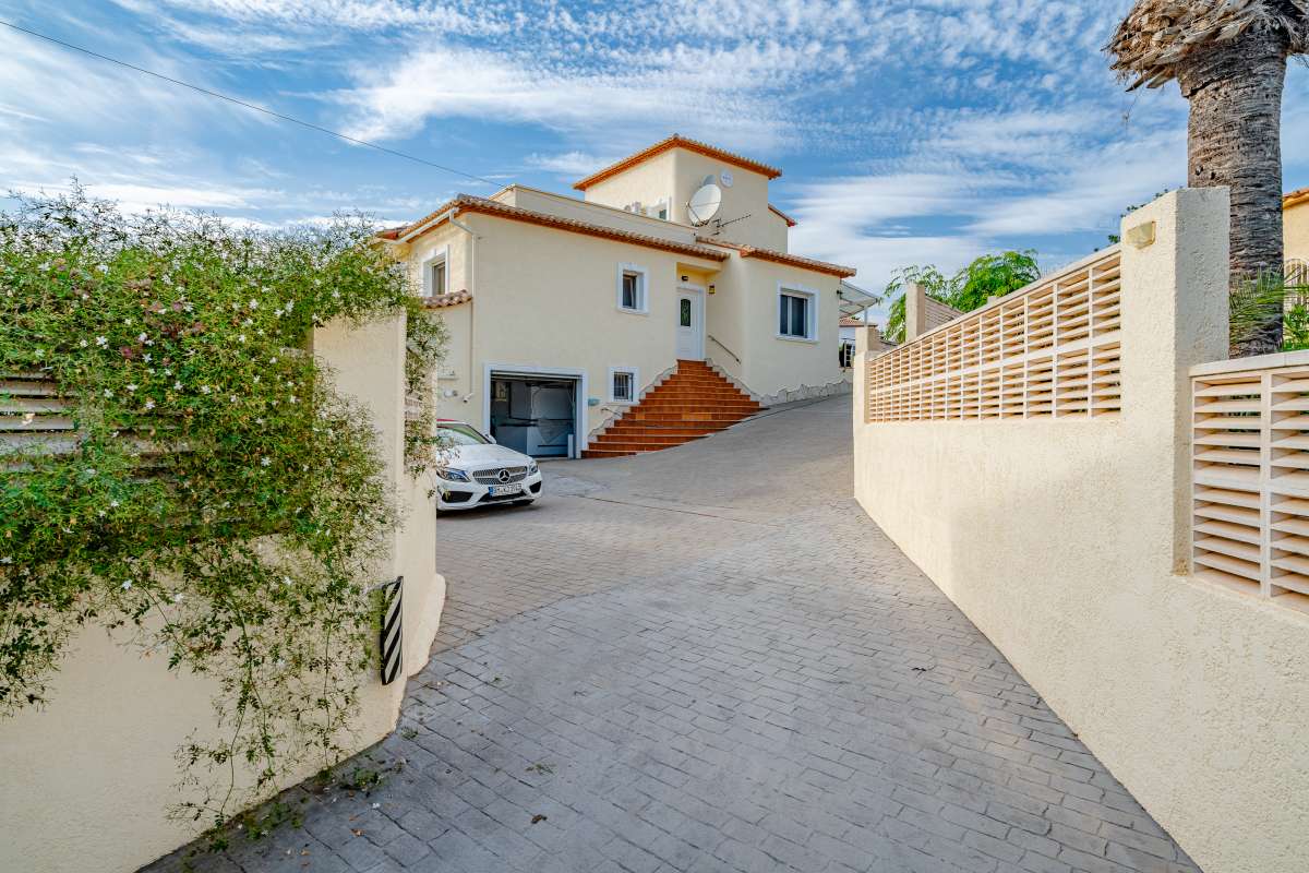 villa-independiente en costeres · costeres 750000€