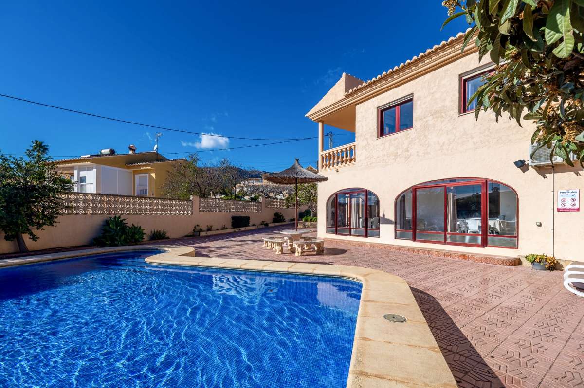villa-independiente en calpe · calpe 990000€