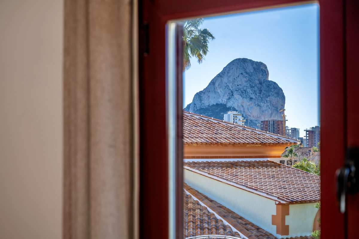 villa-independiente en calpe · calpe 990000€