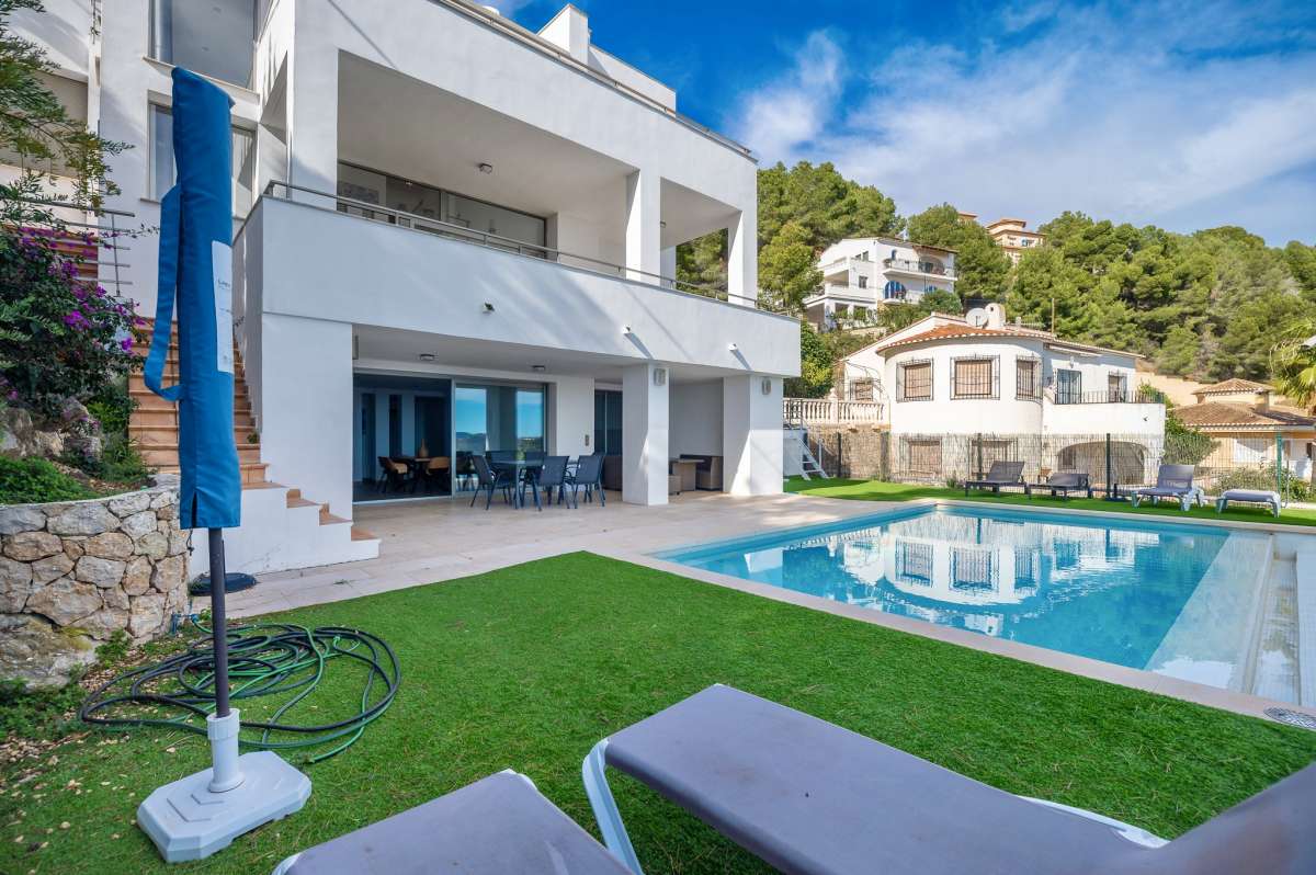 frittliggende-villa en calpe · calpe 1575000€