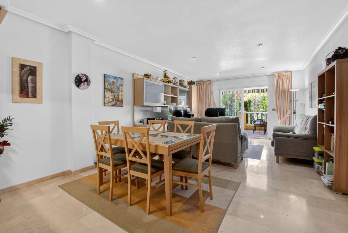 Apartment in Cabo Roig - Image 3