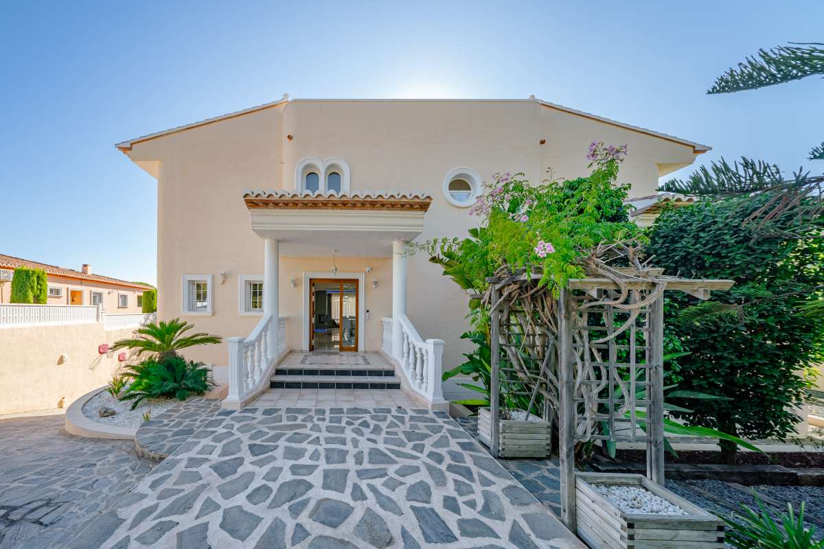 detached-villa en carrio · carrio 1400000€
