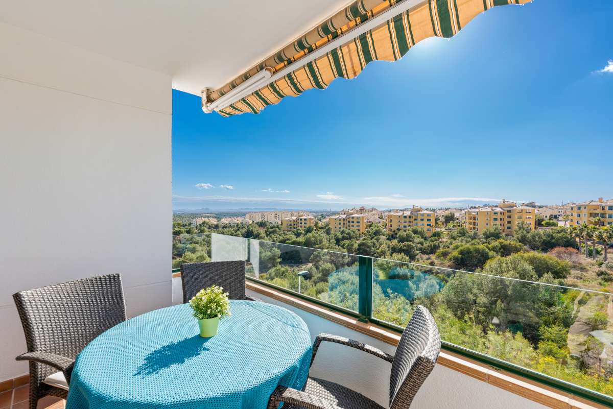 2 bedroom apartment / flat for sale in Dehesa de Campoamor, Costa Blanca