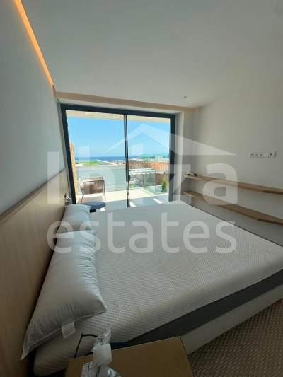 Foto 17 van Modern Villa with Two Private Pools in Santa Eulalia
