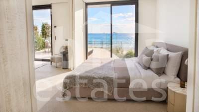 Foto 4 van THE ONE BY ELEMENTS – FULLY FURNISHED STATIONARY LUXURY LINER IN FIRST SEA LINE