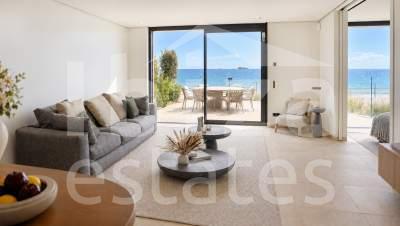 Foto 8 van THE ONE BY ELEMENTS – FULLY FURNISHED STATIONARY LUXURY LINER IN FIRST SEA LINE
