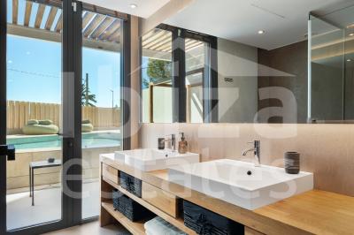 Foto 10 van Talamanca Bay Apartments – Exclusive Duplex with Private Pool and Sea Views