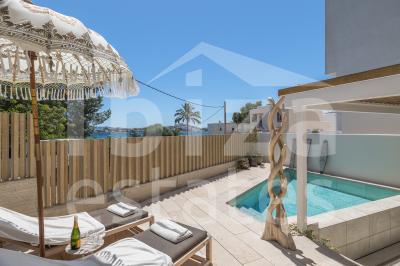 Foto 3 van Talamanca Bay Apartments – Exclusive Duplex with Private Pool and Sea Views