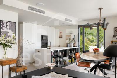 Foto 8 van Talamanca Bay Apartments – Exclusive Duplex with Private Pool and Sea Views