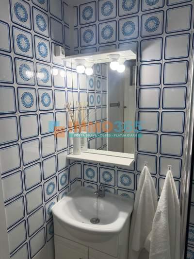 property 6911f8de1506765b42c2062114