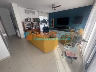 property 6a2be30cb517951ce7d455d43