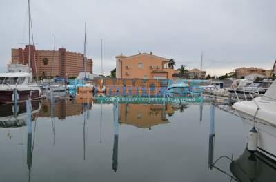 property 618558f95b001f606dc3facf1