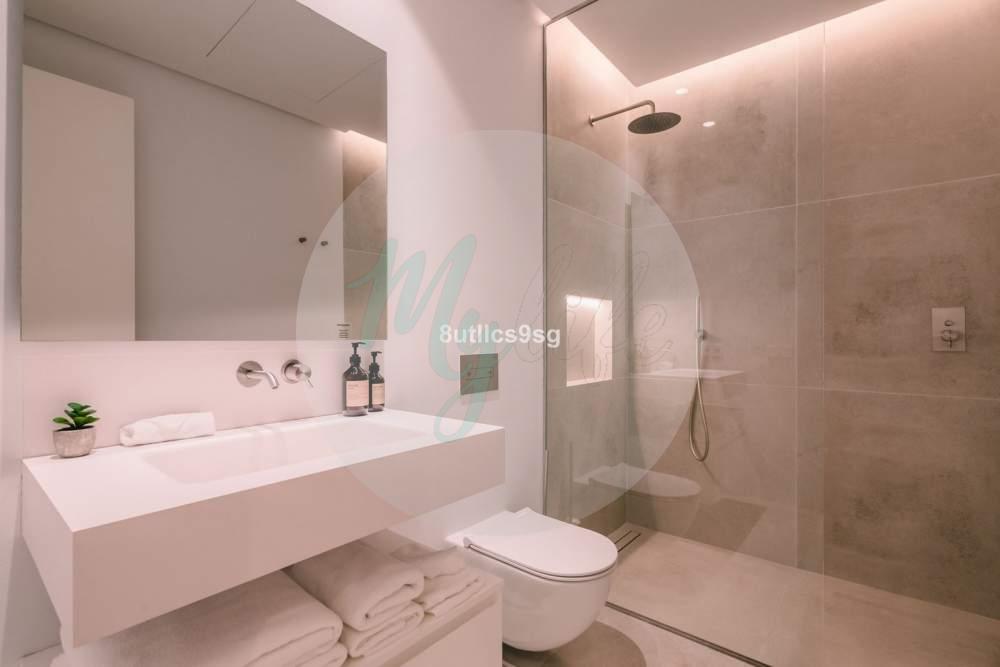 Casa independiente en Central Nueva Andalucía