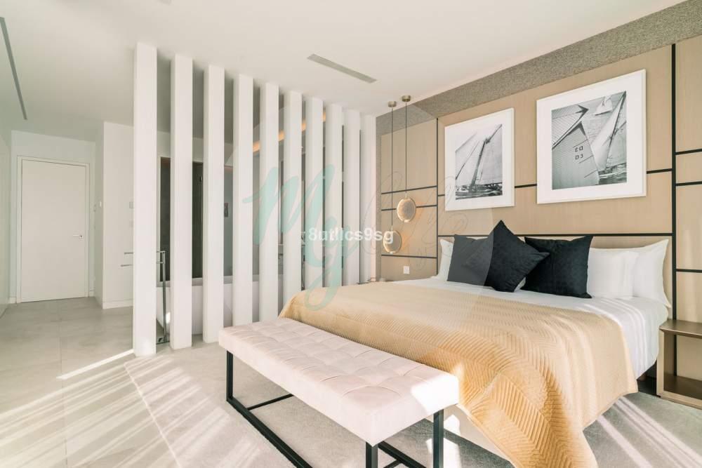 Casa independiente en Central Nueva Andalucía