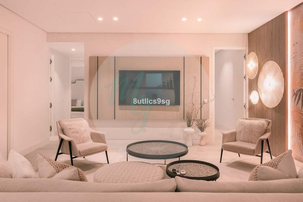 Casa independiente en Central Nueva Andalucía