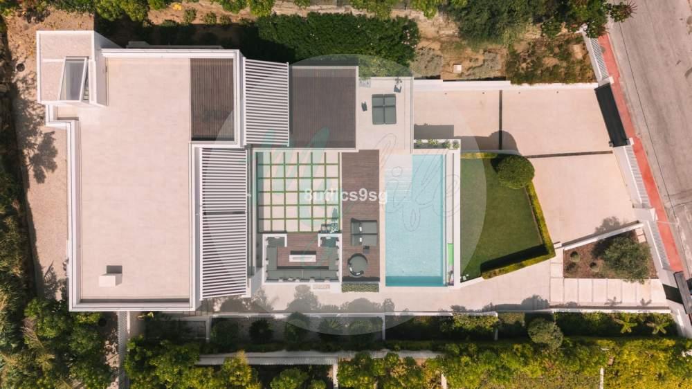 Casa independiente en Central Nueva Andalucía