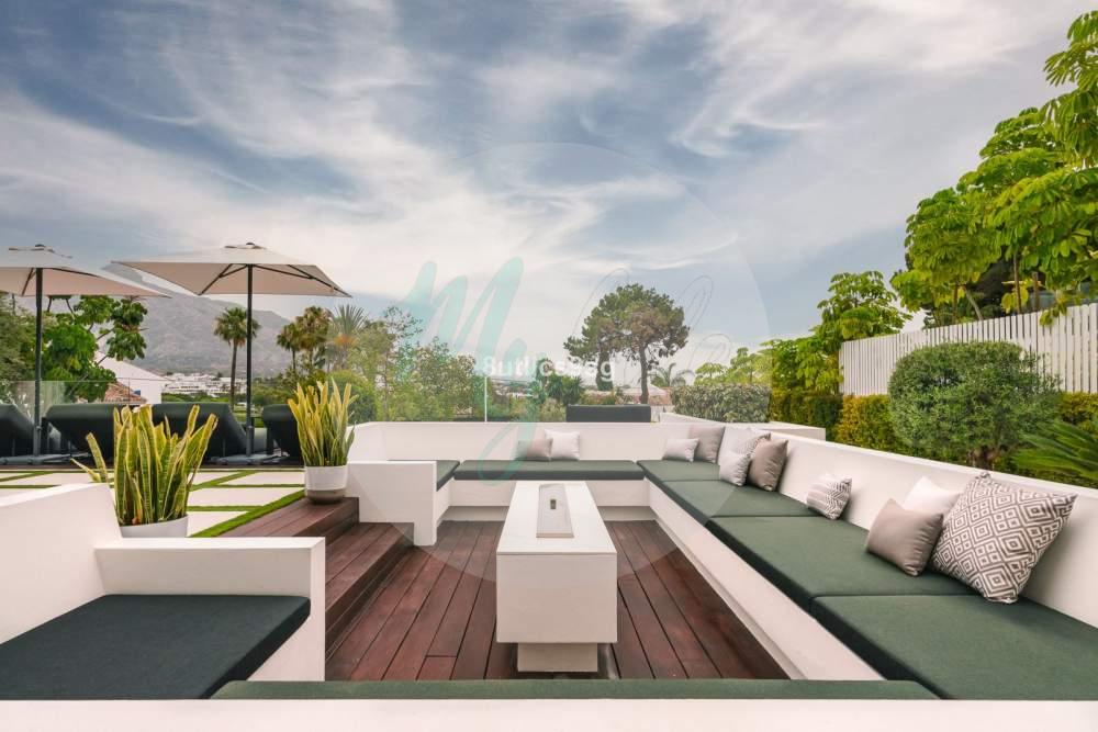 Casa independiente en Central Nueva Andalucía