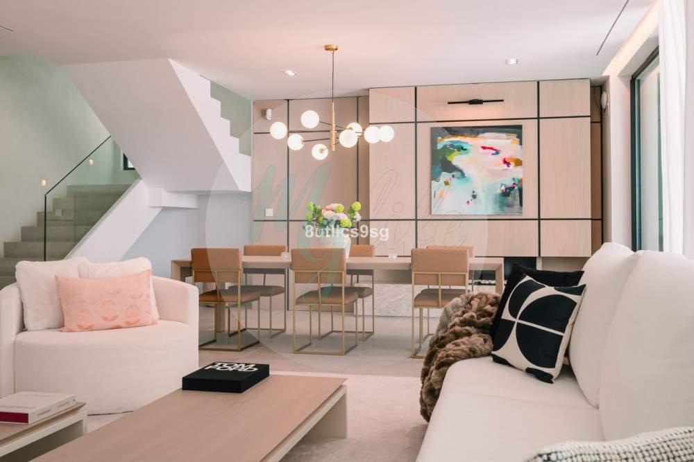 Casa independiente en Central Nueva Andalucía