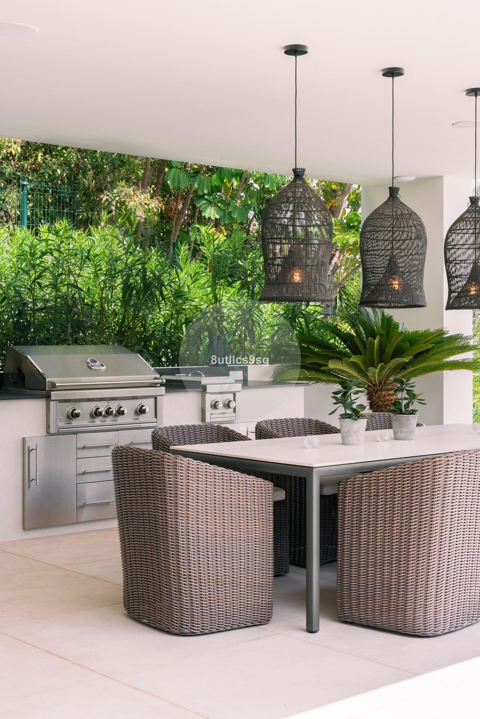 Casa independiente en Central Nueva Andalucía