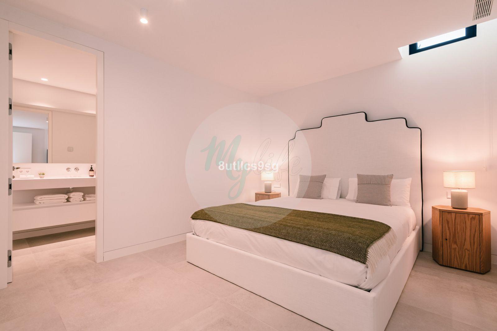 Casa independiente en Central Nueva Andalucía