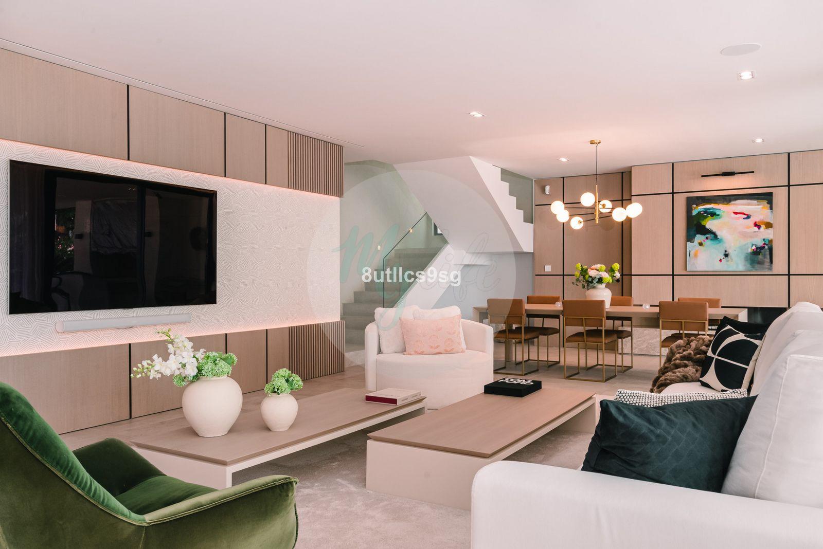 Casa independiente en Central Nueva Andalucía