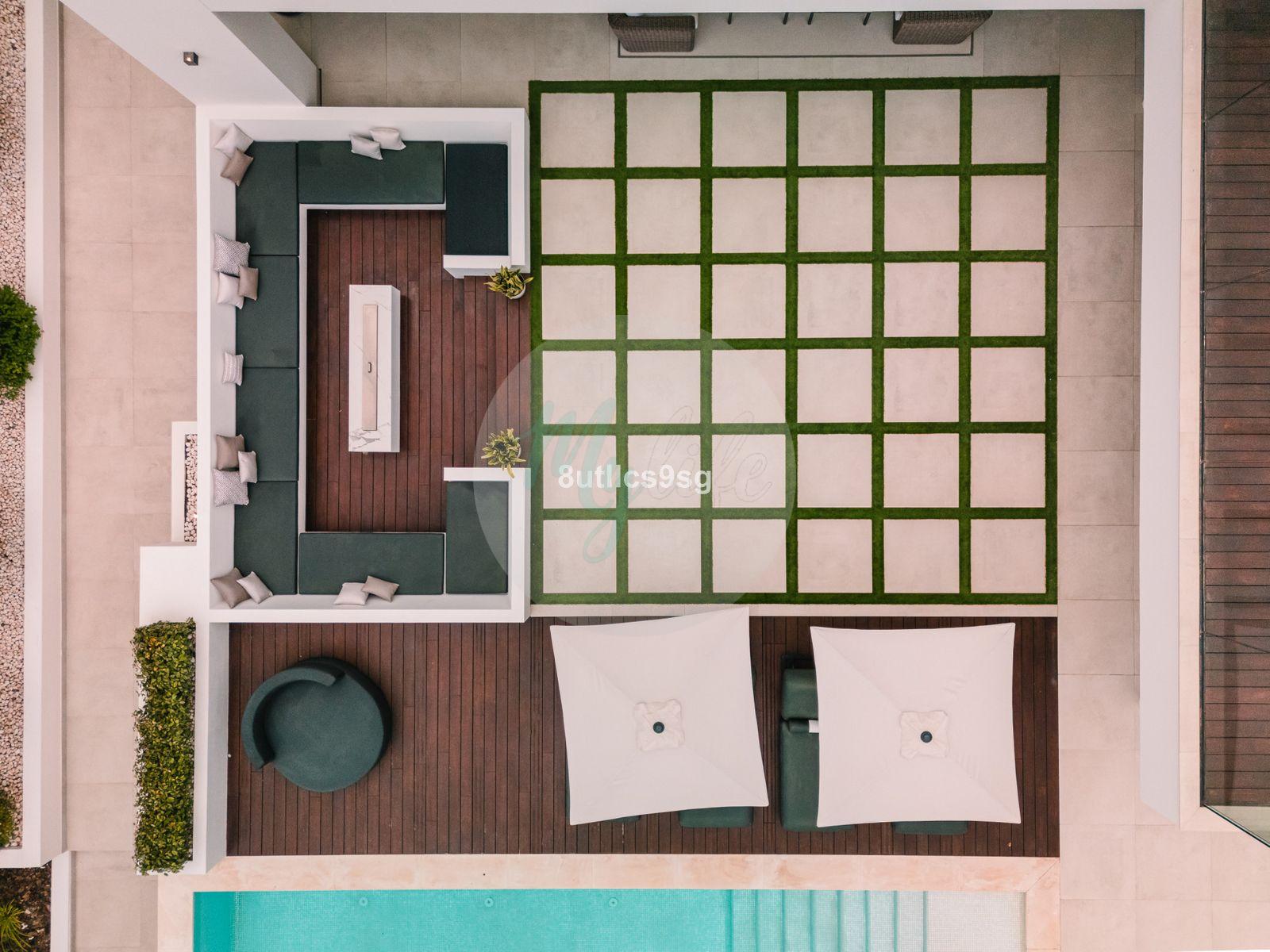 Casa independiente en Central Nueva Andalucía