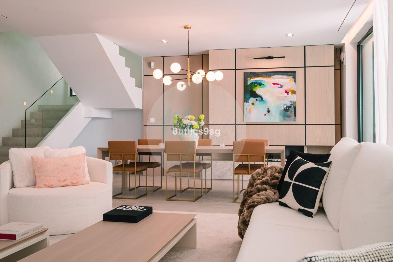 Casa independiente en Central Nueva Andalucía