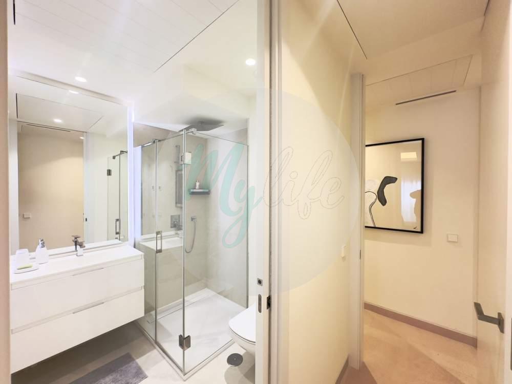 Middle floor in Estepona