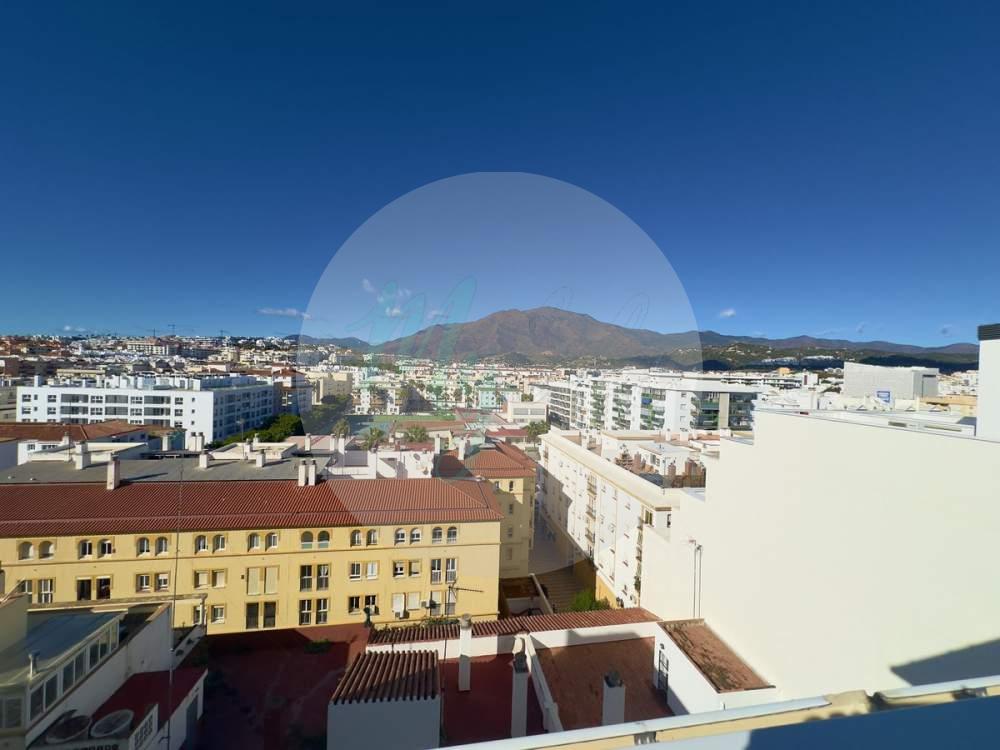 Middle floor in Estepona