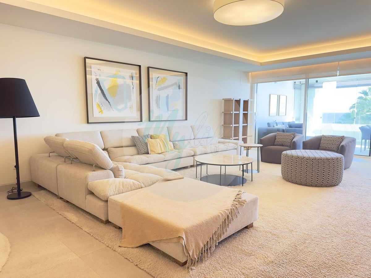 Middle floor in Estepona