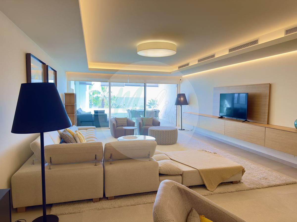 Middle floor in Estepona
