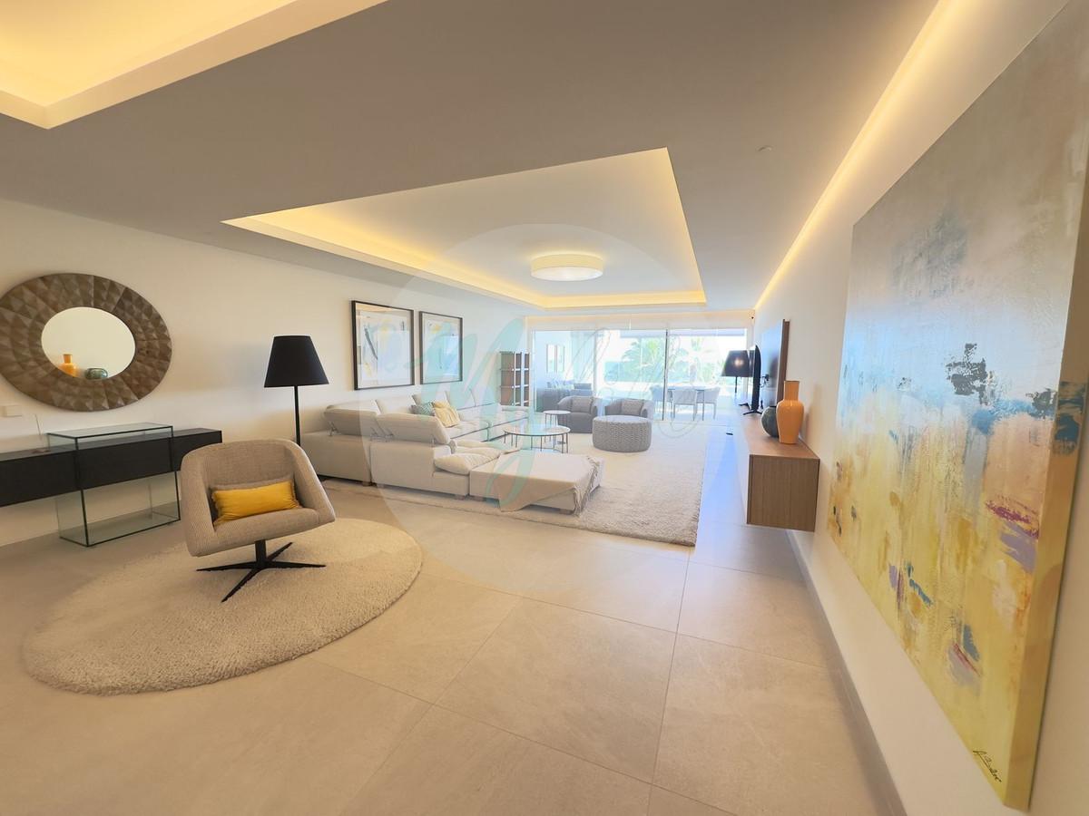 Middle floor in Estepona