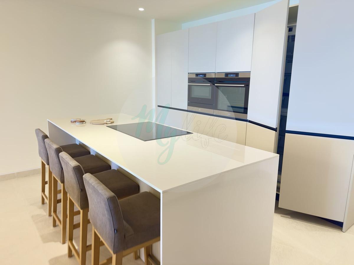 Middle floor in Estepona