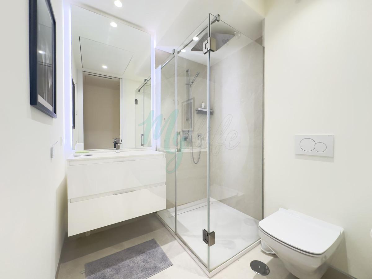 Middle floor in Estepona