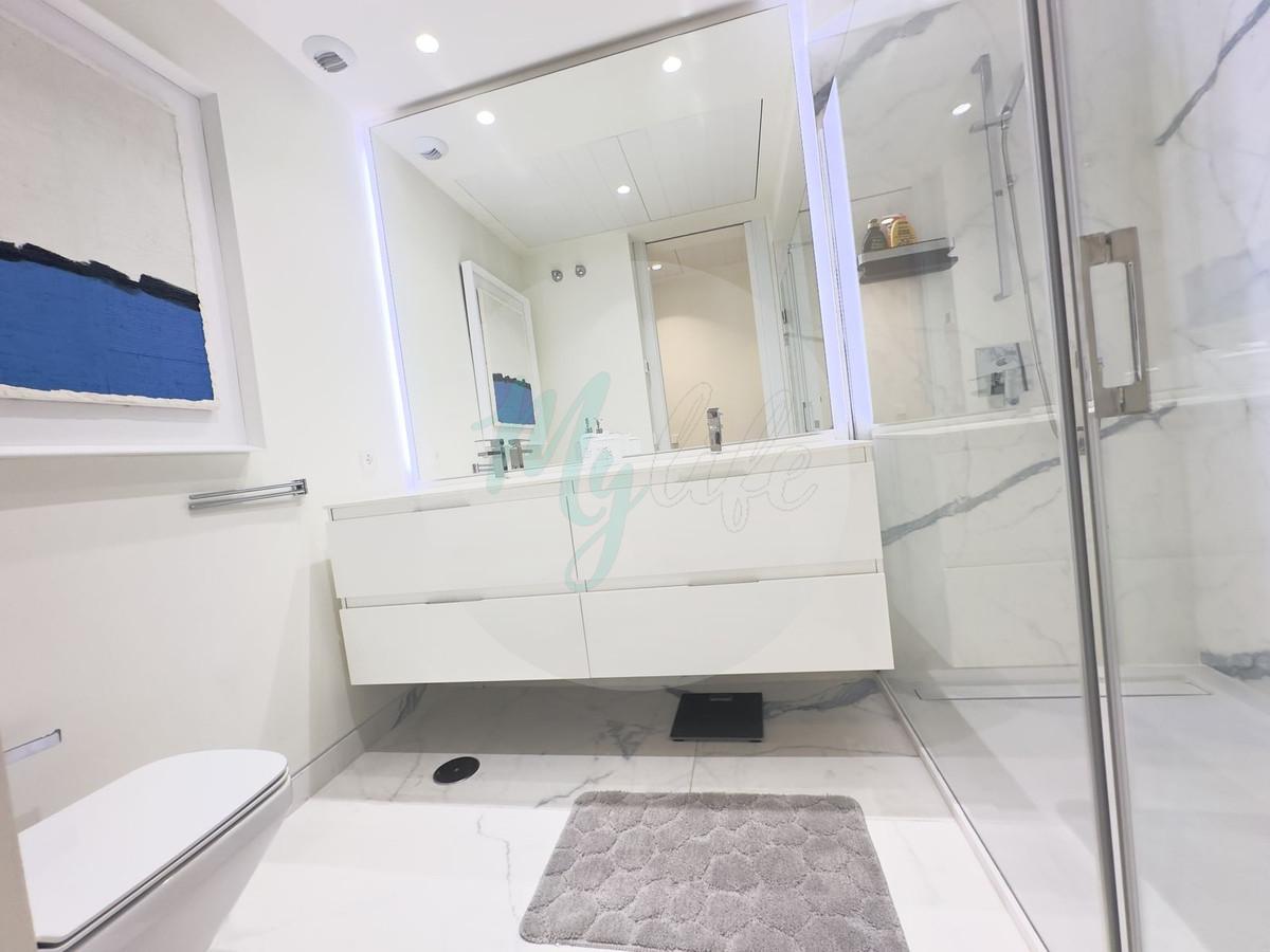 Middle floor in Estepona